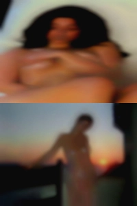 Girl in Ravenswood sexy naked.